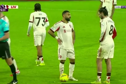 بصمة صلاح.. سوبوسلاي يعادل النتيجة لصالح ليفربول أمام بورنموث بالدوري الإنجليزي
